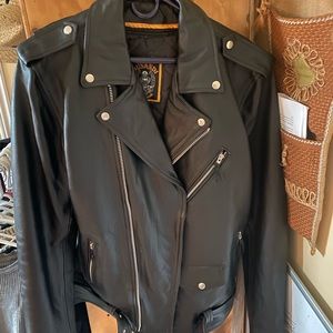 Men’s medium genuine leather jacket w/ removable vest NWOT